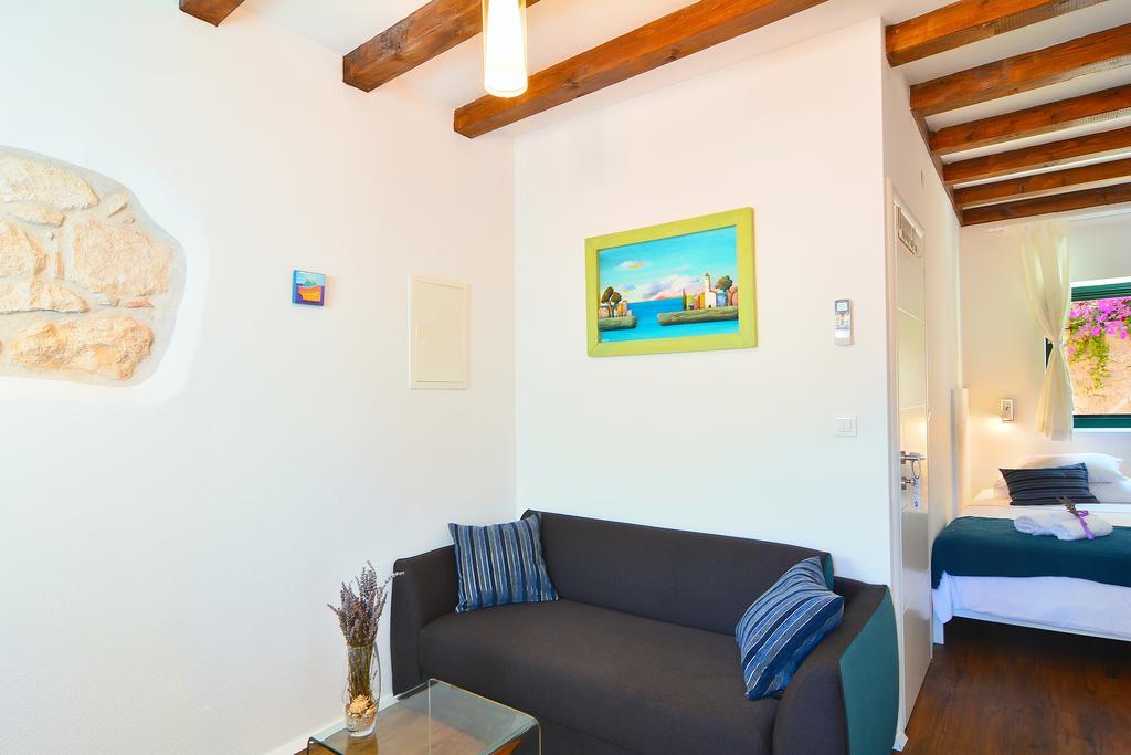 Apartments And Rooms Kampanel Hvar Town Room photo